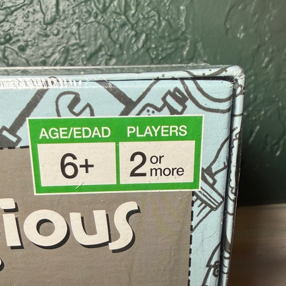 NEW! Pictureka Board Game by Parker Brothers - Picture 5 of 9